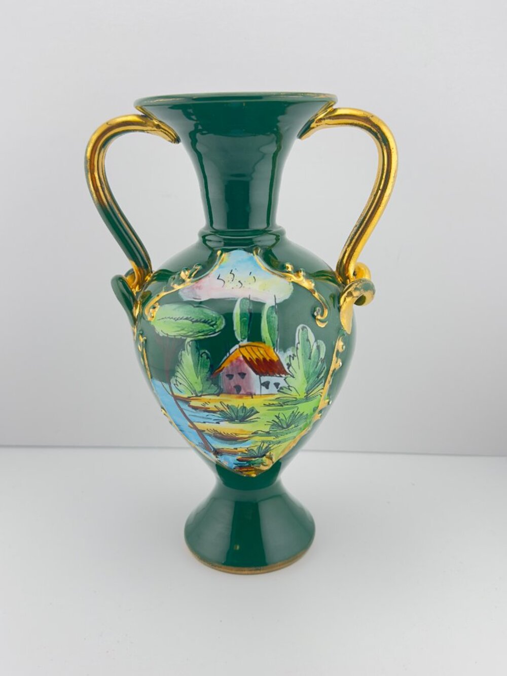 VINTAGE EUROPEAN- STYLE PORCELAIN AMPHORA URN VASE GLIT GOLD HANDLES